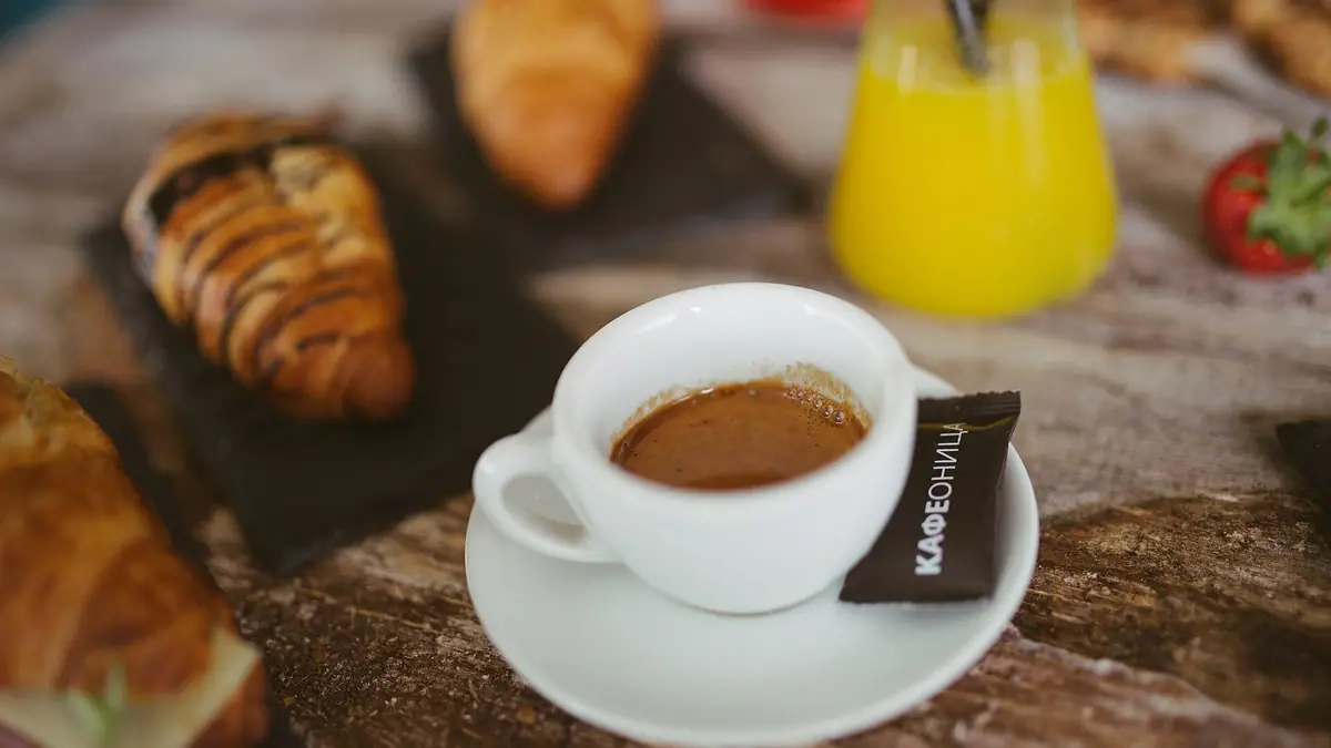 The Little Battersea Bakery & Coffee Shop – bakery & café in World's End, London